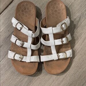Vionic white patent letter Triple-Buckle Strappy Sandals Size 11